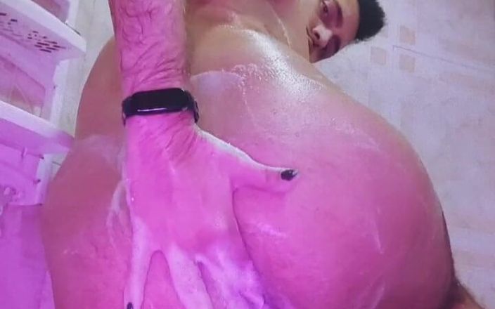 Camilo Brown: Wanna shower with me in foam?