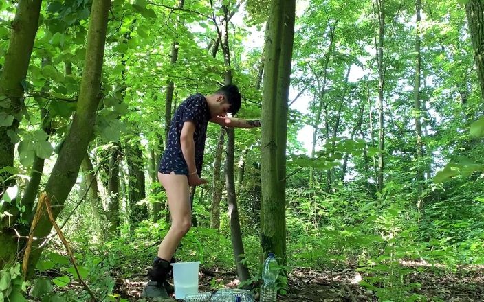 Idmir Sugary: Balls Stretching Outdoor with Bucket Filled with Water and Jerk...