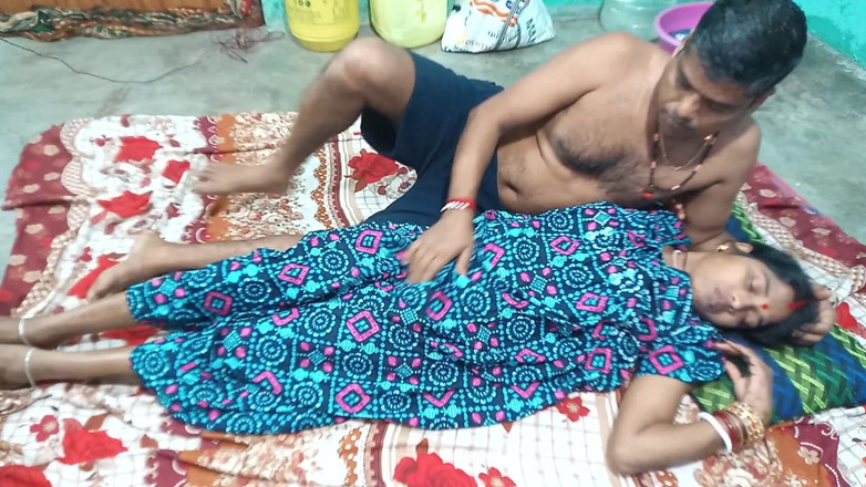 Sumitra-bhabi: Bengálský ženy byly svlečeny a ošukány