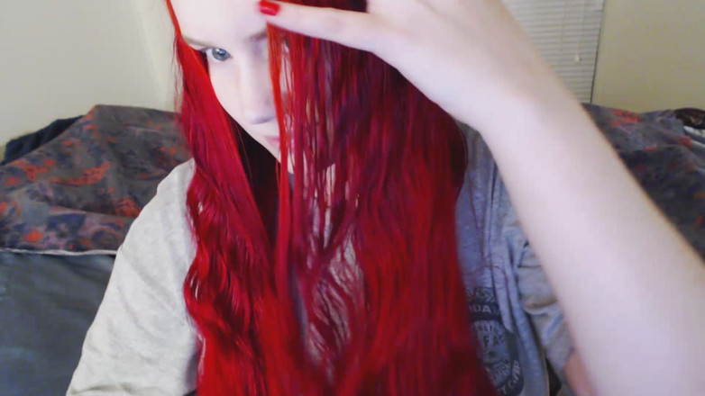 Scarlet Vixen: Brushing My Long Red Hair