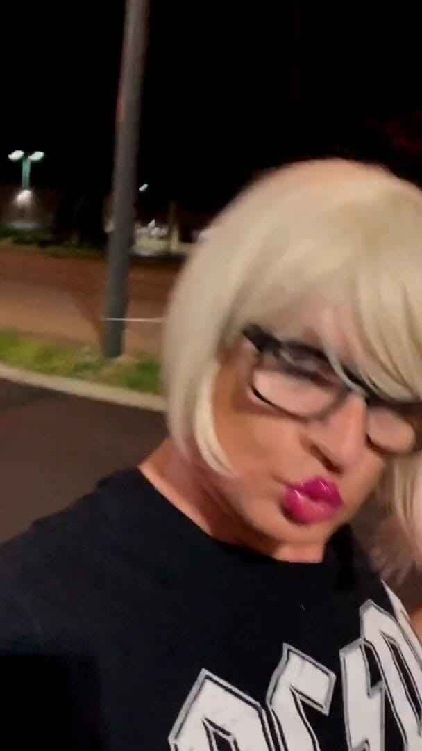 CindieLove: park bench anal dildo cars driving by hot sissy slut