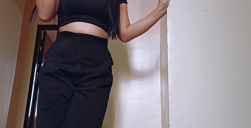 Queen Aurora: Ratu Baru Bandar Kecil: Giantess Aurora Rules! Apa yang Berlaku...