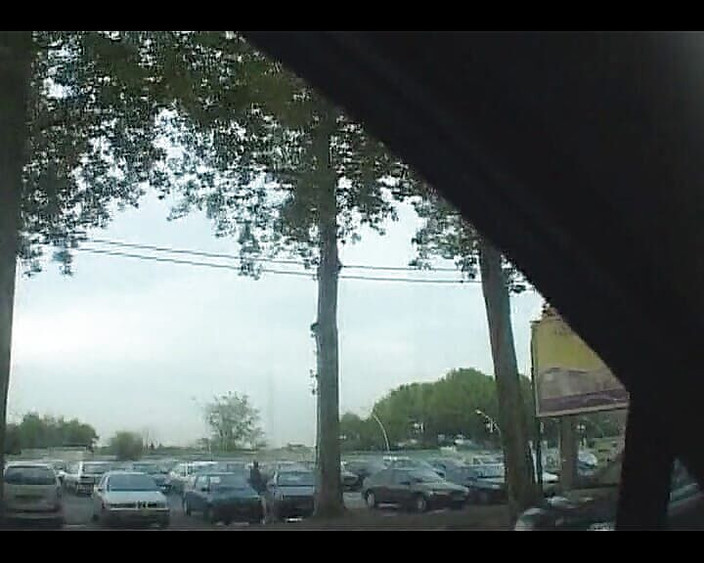 Videos Francaises: Fransa'dan olgun sarışın uzun bir yarağı amcığının derinliklerinde geri almanın...