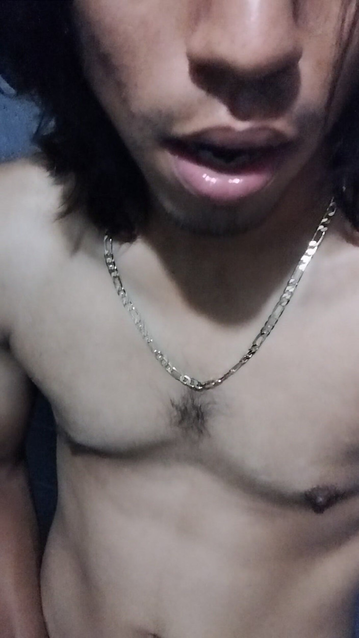 AlexAlejandro13: You Want to See Me Naked