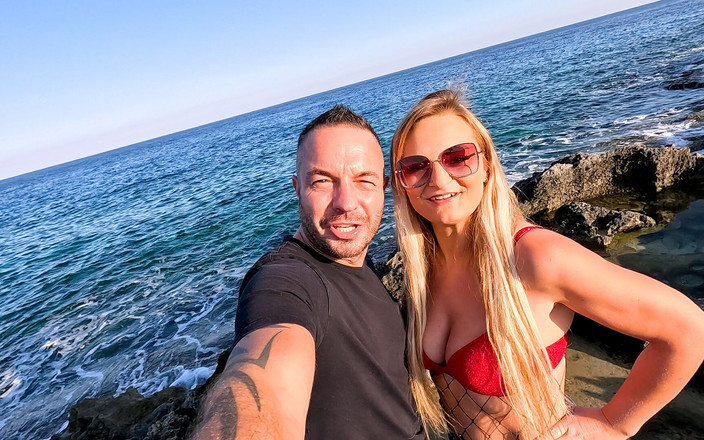 Lina Mila: Klip air mani X-mass yang tidak biasa!! Kongkek luar Krismas...