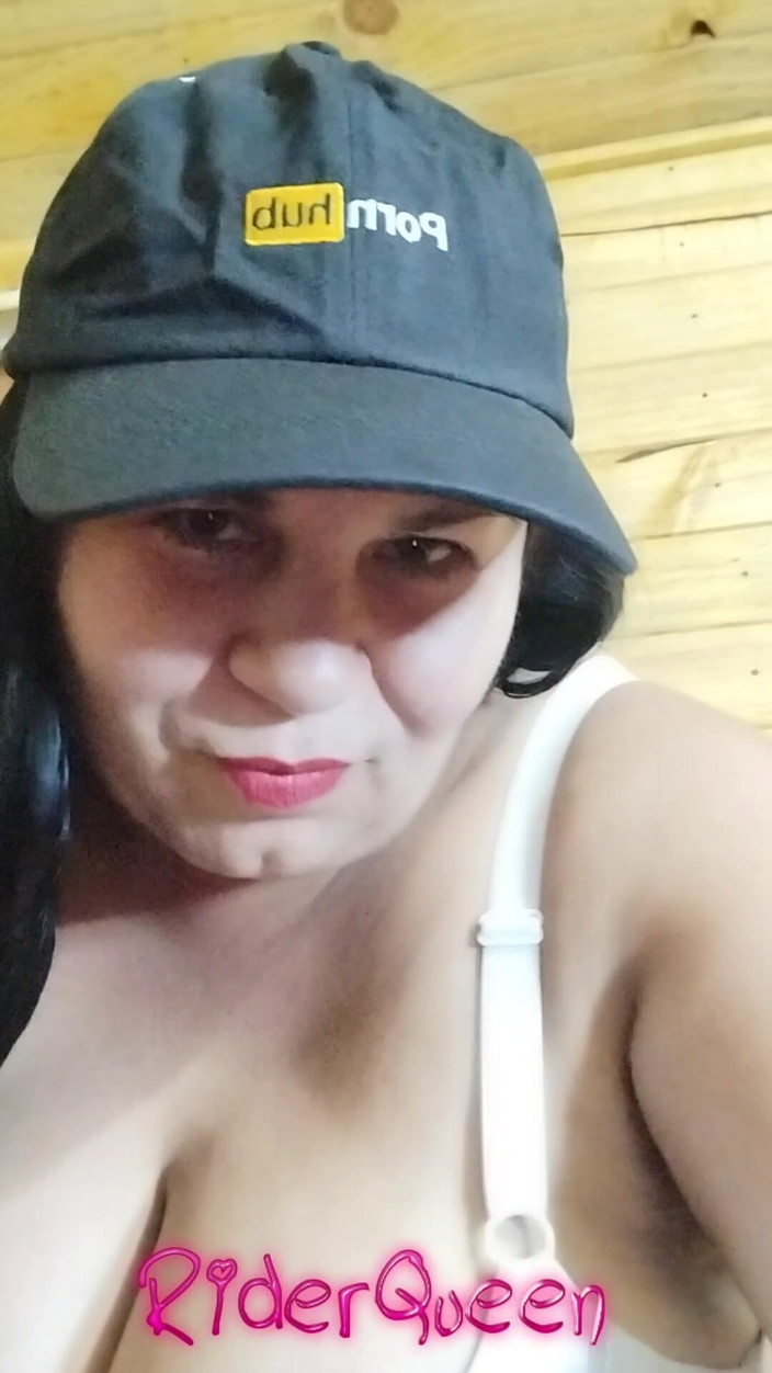 Only Riderqueen BBW Step Mom Latina Alone: Only Me - Video untuk Penggemar