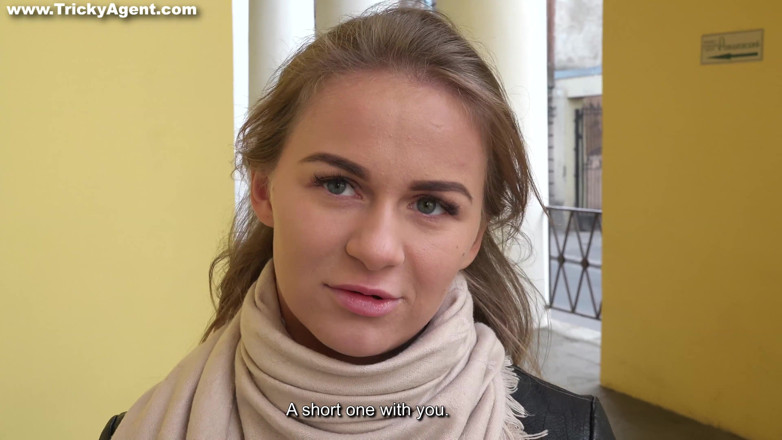 Tricky Agent: Perky porn casting first-timer