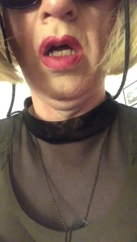 Cindy Belfast: 热辣的娘娘腔高潮