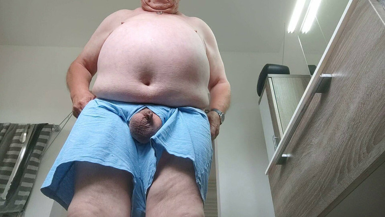 Karlchengeil: Rövhål breddat och bollar sträckt