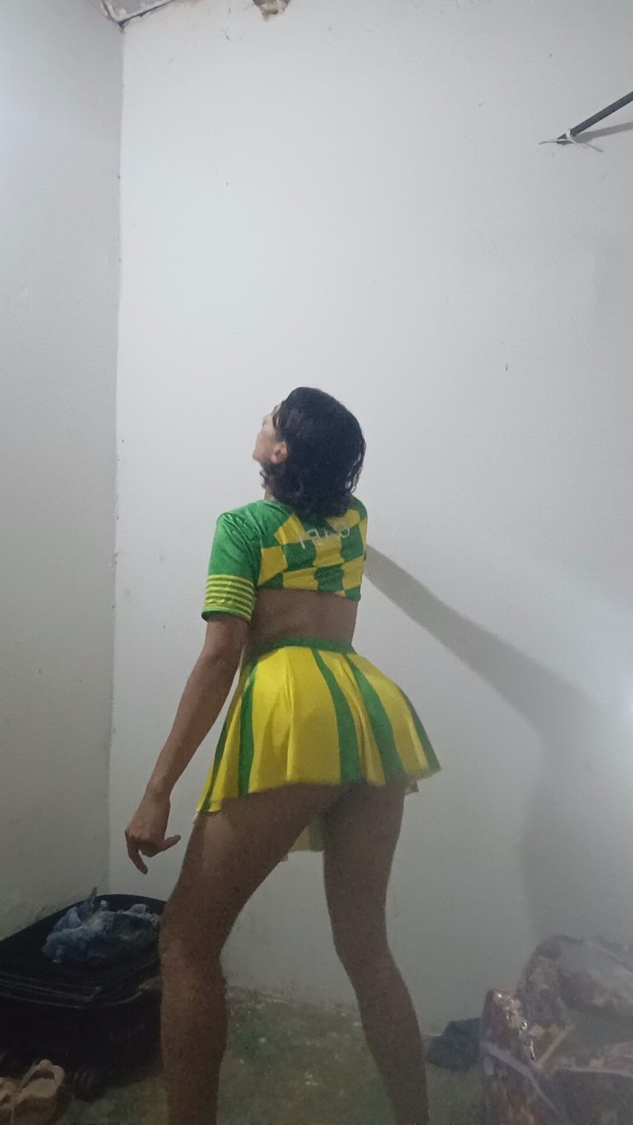 Femboy from Colombia: Os mocinhos estão dando tudo de si aqui