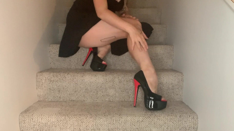 Deanna deadly: Escalier vers le paradis - des mollets et des jambes et...
