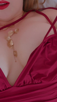 Hot MILF with Red Lipstick Masturbates with a Dildo. Hairy Pussy Close up