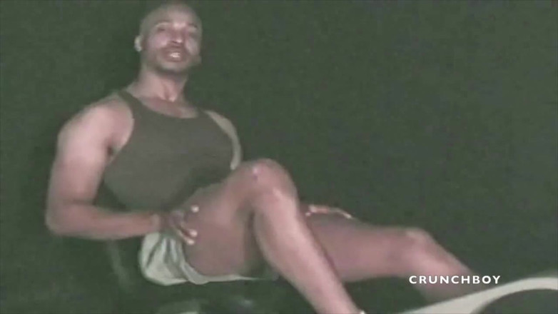 GAY VINTAGE PORN: Muscle straight miluje sát svého vlastního ptáka