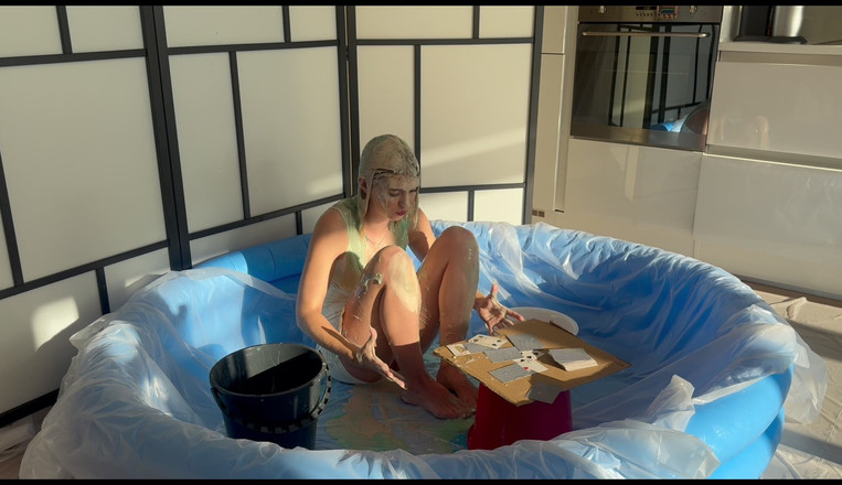 Projectwam: Georgia Brown dalam cabaran tindanan kad!