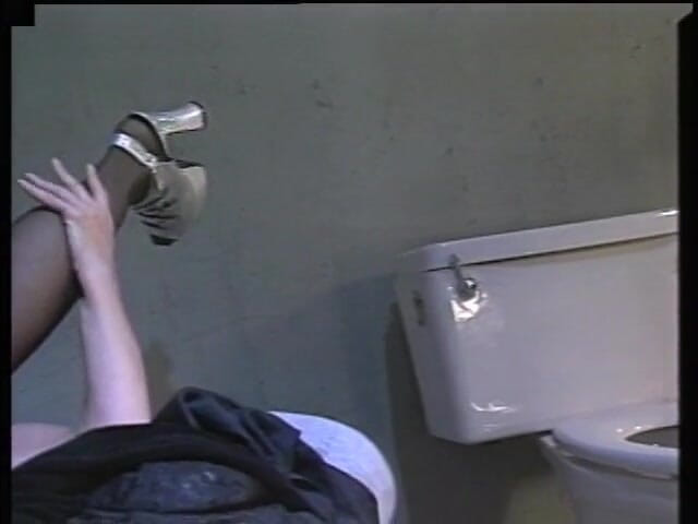Fuck me Hard: Blonde babe in the prison gives head to this hot...