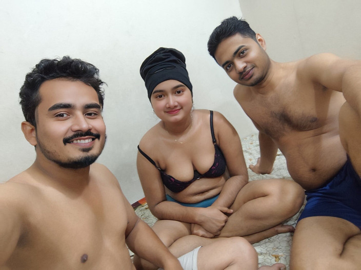 Angel Surovi Lata: 3some Most Beautiful Threesome Video of Two Friends Fucking This...