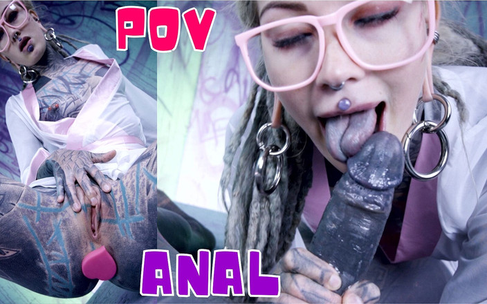 Z-Filmz: Wytatuowana dziewczyna w okularach i buttplug rucha wytatuowanych kutasów, DP,...