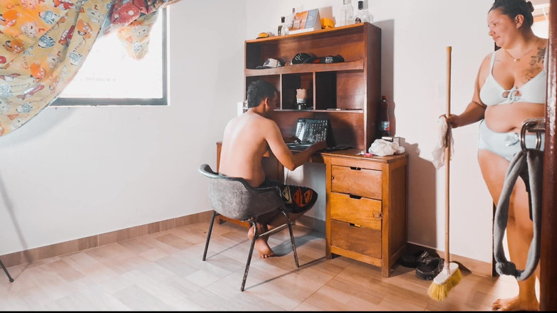 Lexly_16: Sex im büro mit latina-arbeiterin lutscht schwanz Lexly_16 &amp; magier