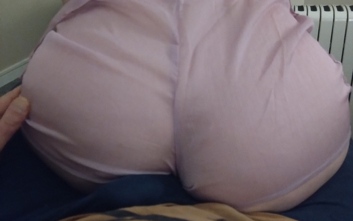 Titi77: Istri nakal ini mengelabui istrinya yang lagi asik suaminya dan...