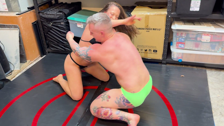 DifferentClimber340: First Time Ever Cheyenne Jewell Vs Baxx