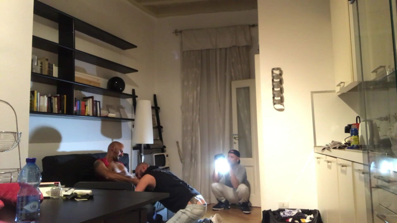 Gaybareback: Webcam pornshoot fucked straight by two studs