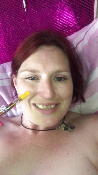 MistressWriggler: Wake, Bake, Wank