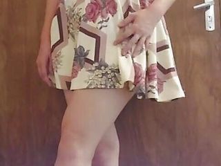 Flor_latina: 장난스럽게 섹시한 드레스를 입고 자위하는 충동