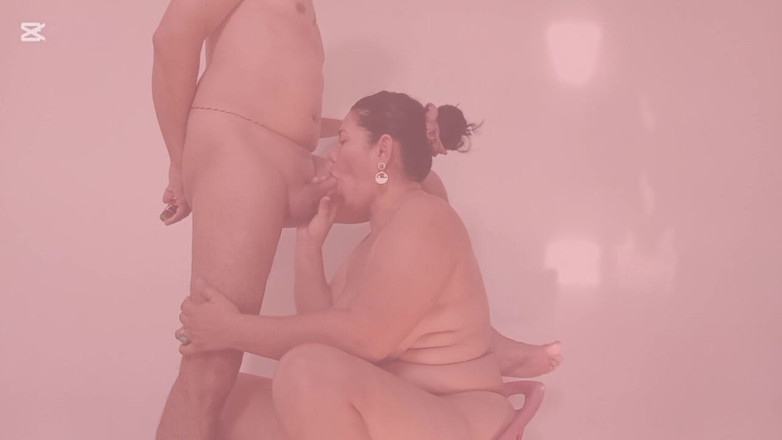 Couple amateur: Awek cantik deepthroat matang