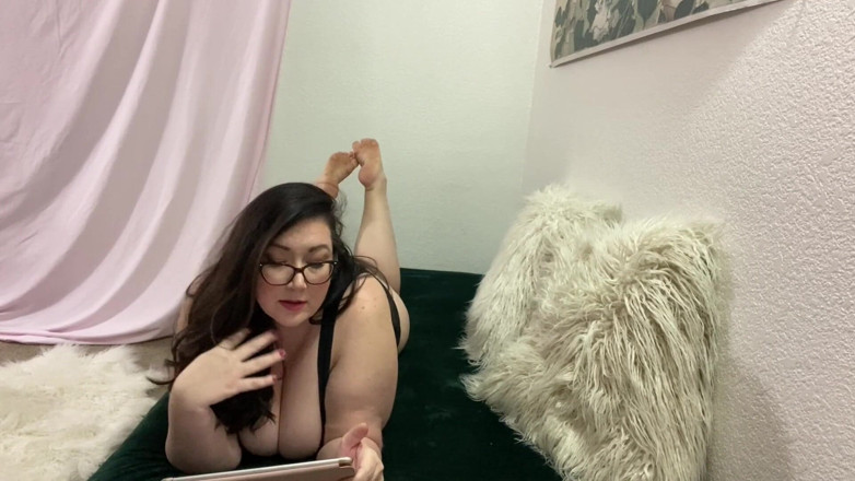 cutejayne: Cum on Jayne's pretty soles