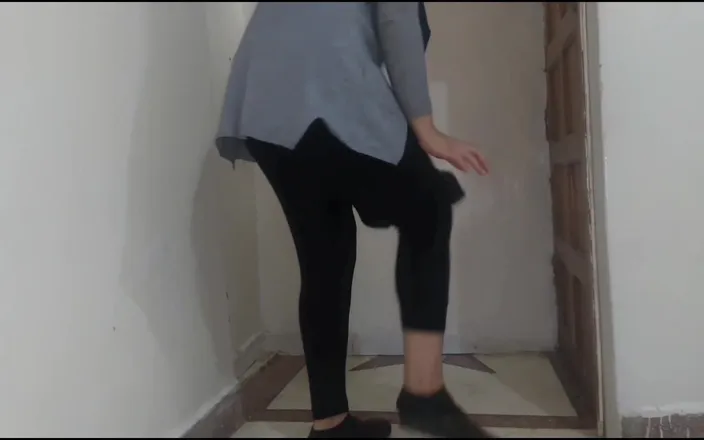 Houdahero: I Fuck My Moroccan Neighbor