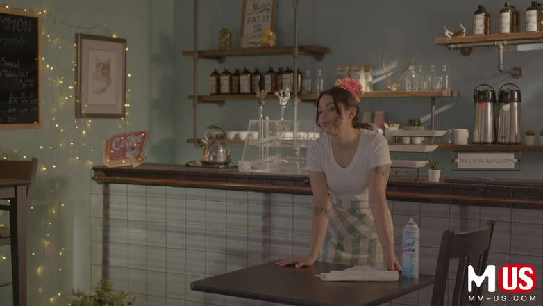 Delphine Films: La porca di una porchea