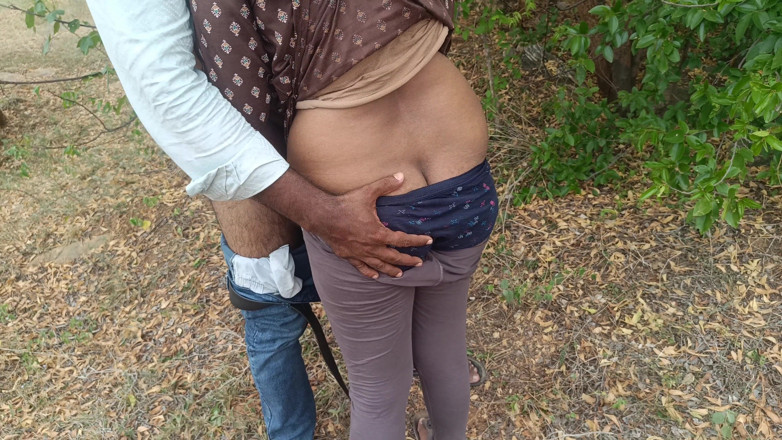 Inba: Cheating Wife Outdoor Hot Suck