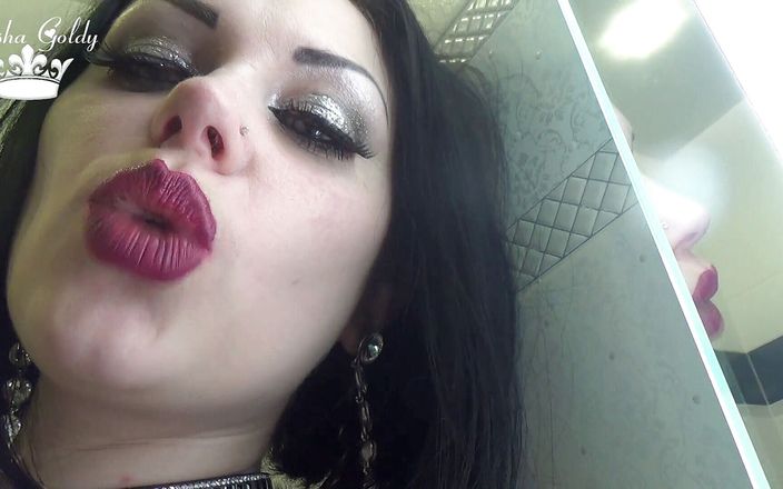 Goddess Misha Goldy: Kiss my huge lips  - and you will be completely mine