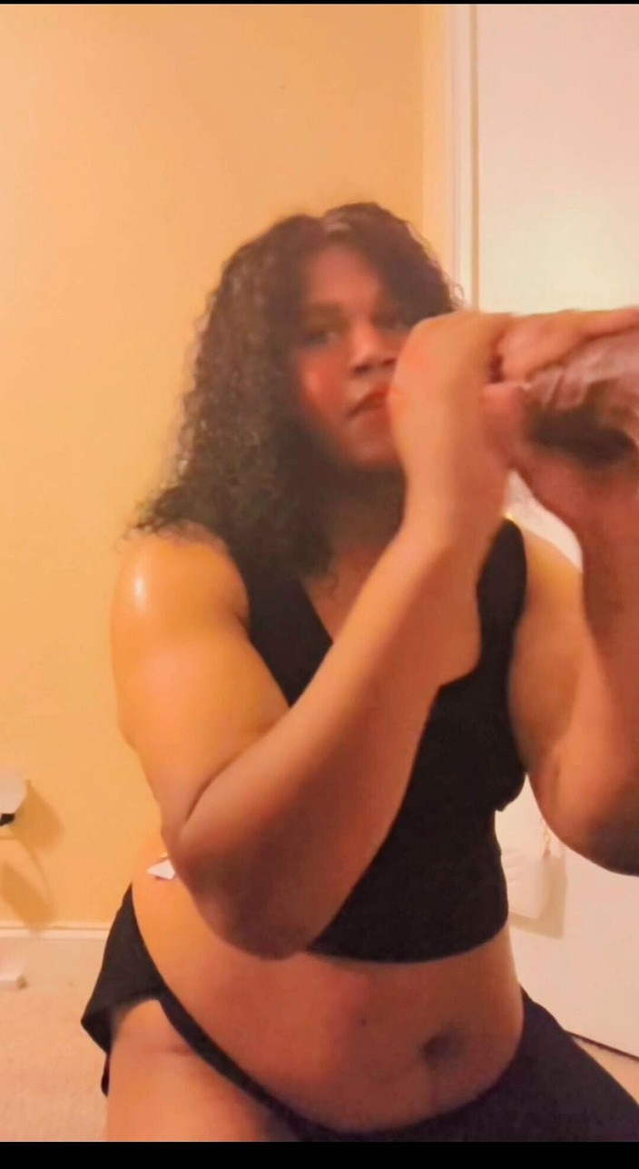 Hicktown_hoochi: 대물 아빠의 자지를 기쁘게 하는 흑인 비