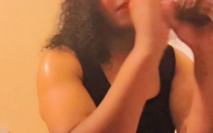 Hicktown_hoochi: 黒檀ぽっちゃり系女はビッグダディのペニスを喜ばせる
