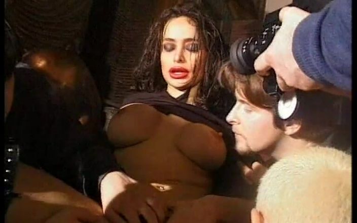 Vintage megastore: Dip 46 - la bruja y la puta - escena 4