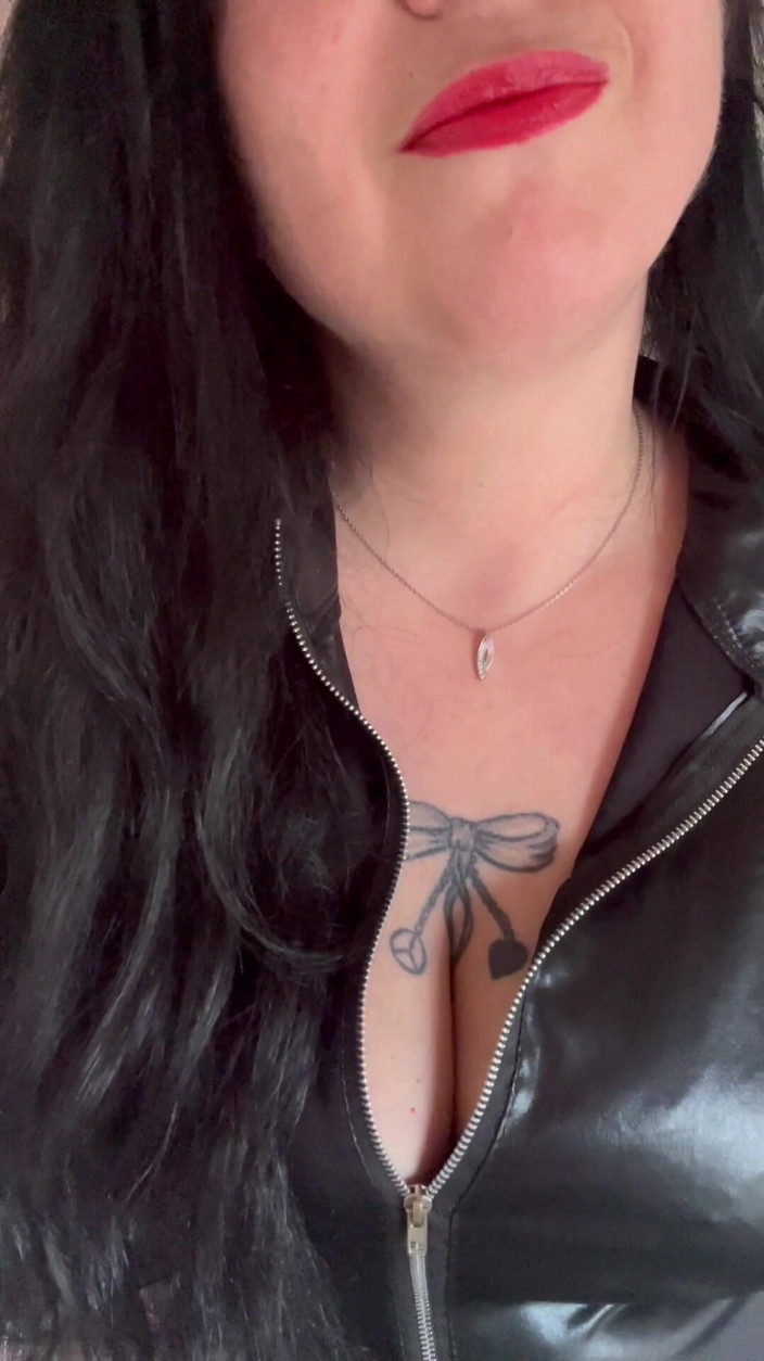 Maitresse Clara: 8 jam di bawah arahan saya...