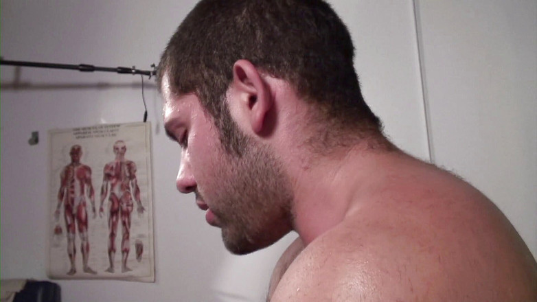 Male Dream: Gangster latino kepala yang dicukur menggoda pria lurus