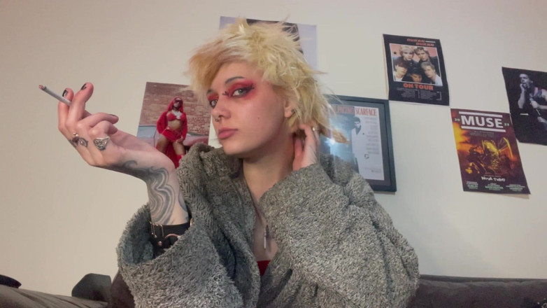 Glitterqueen1999: Smoking a Cigarette Compilation New Vids