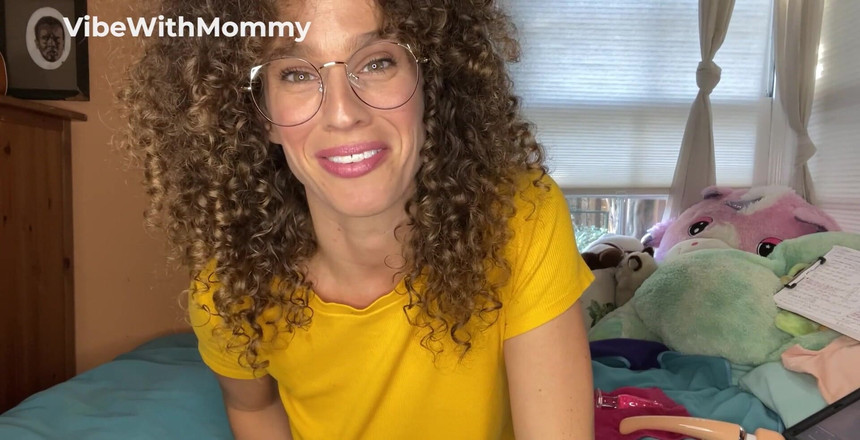 VibeWithMommy: Echt moment met mama! Kom met mij masturberen tot anale...