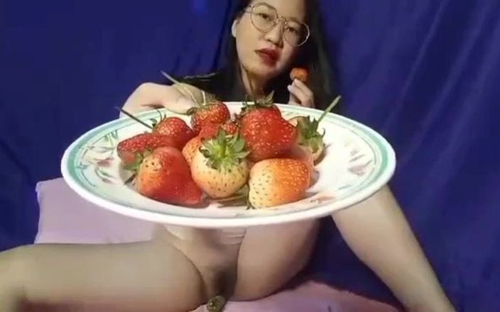 Thana 2023: Super sexy cute Asian show pussy, mastubate, funny