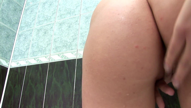 Adult Deluxe: Teen Takes a Facial After Fucking