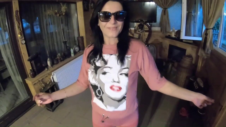 MilfyCalla: Milfycalla zusammenstellung von shorts ep 15 - Slap me mehr