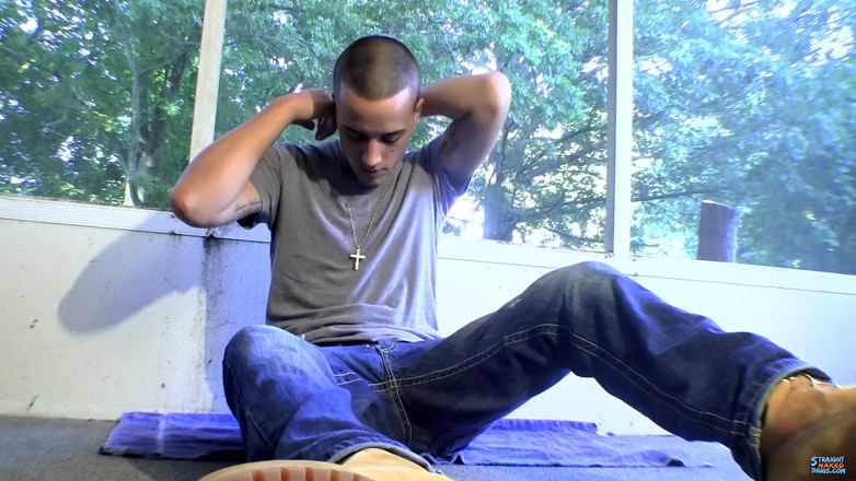 Straight naked thugs: Straight Boy Leo Needs to Unload