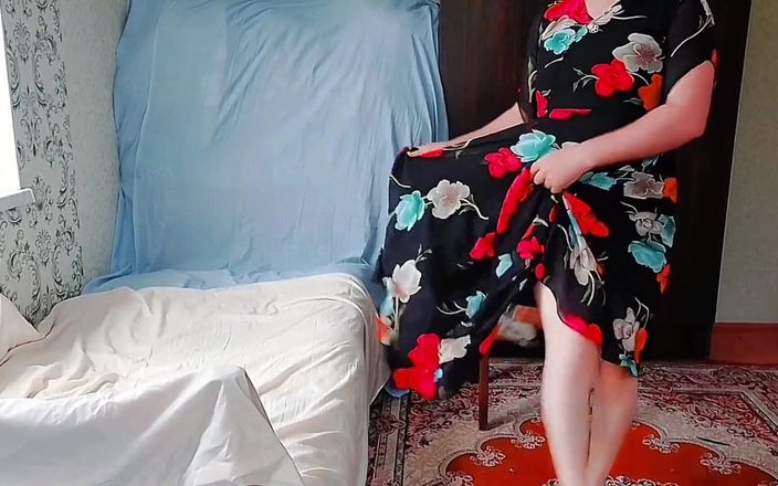 Kitty_Cross: 我是一个男孩变装者自我打屁股可爱的女男孩模特角色扮演者