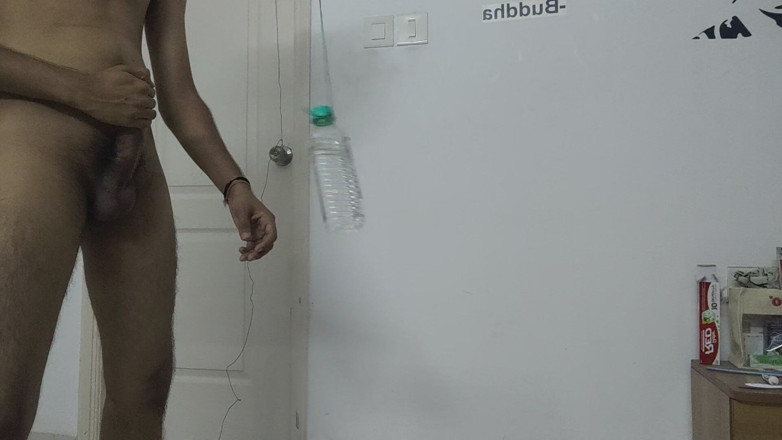 slayboy69: Mengongkek telur BDSM merintih, menangis, menyakitkan zakar telur