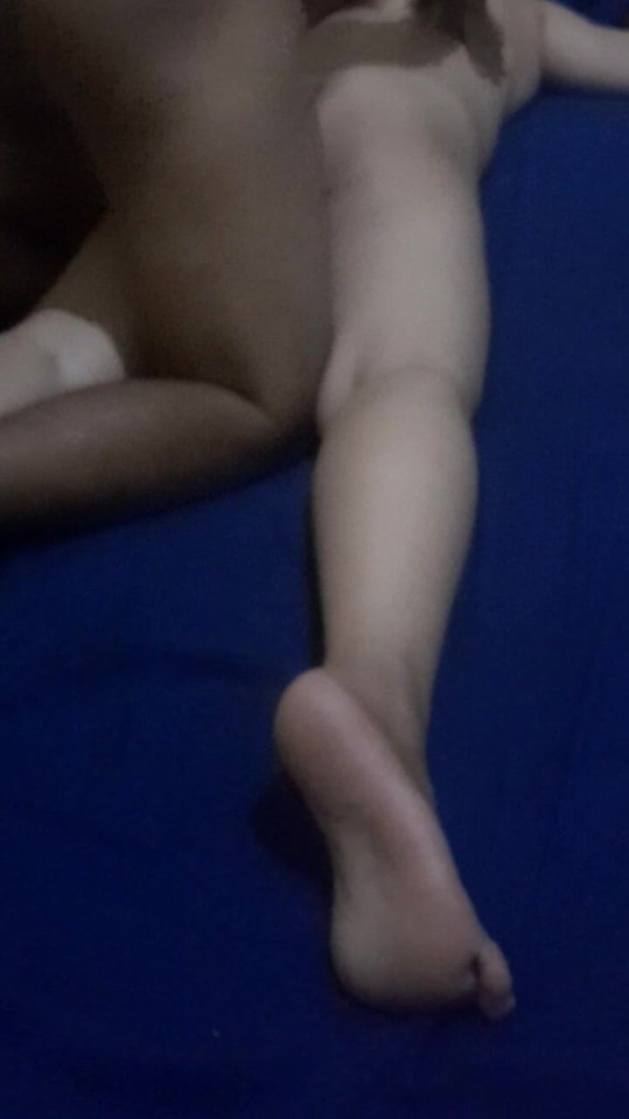 Angelina Pop: Futaiul mătușii vitrege cu un costum din spate este foarte...