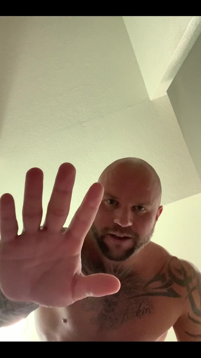 Jasons feet: Como ser un gigante y te uso como quiero