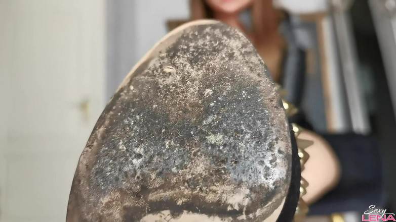 Goddess Lena: I destroy your balls