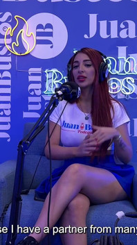 Jessica Sodi Cums While Telling Her Fantasies on a Vibrator Machine